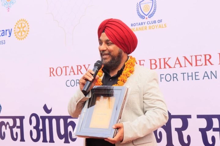 Garlanded at the Rotary Club of Bikaner Royals