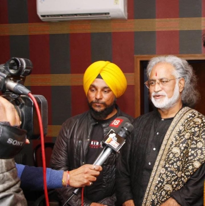 A Moment with Pandit Vishwa Mohan Bhatt Ji